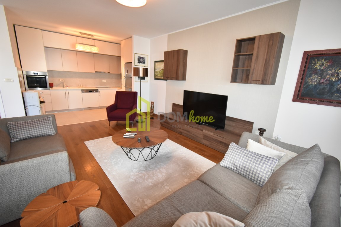 Trosoban stan 122m2, Pobrežje